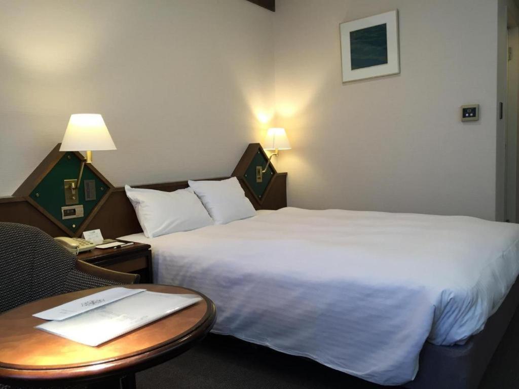 Hotel New Omi Omihachiman Eksteriør bilde